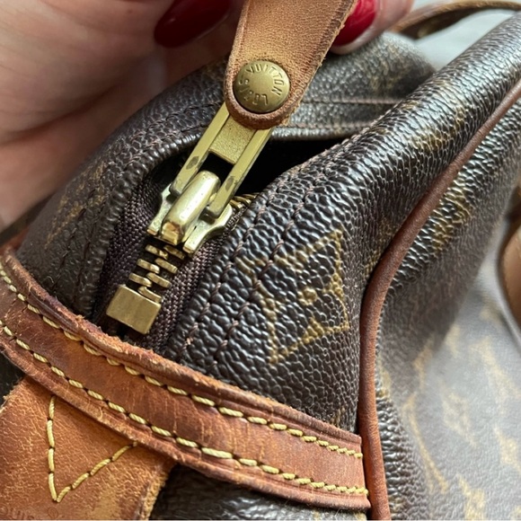 Authentic Louis Vuitton montorgueil monogram shoulder bag - Picture 7 of 7